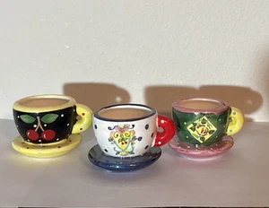 Mary Engelbreit TAZZA DA TÈ portacandele votivo portacandele tazza-piattino - set di 3 - Foto 1 di 5