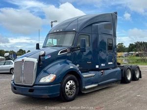 2020 Kenworth T680 T/A Sleeper Semi Truck Tractor A/T Paccar 455 hp APU bidadoo - Picture 1 of 12