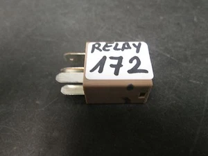 HYUNDAI KIA RELAY (1 RELAY) WITH PART #95230-2P030 (inventory # (( RELAY-172 )) - Picture 1 of 3