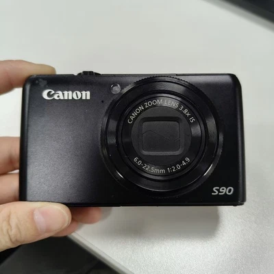 Cámara digital Canon PowerShot S90 10 MP zoom óptico de 3,8x con LCD de 3 pulgadas inglesa Foto 1 de 4