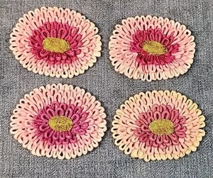 4 apliques de crisantemos de bucle francés rosa ombre vintage Francia 2,43 pulgadas mABZ - Imagen 1 de 3
