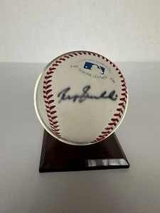 Baseballball (mit unbekanntem Fotografen) - Bild 1 von 3