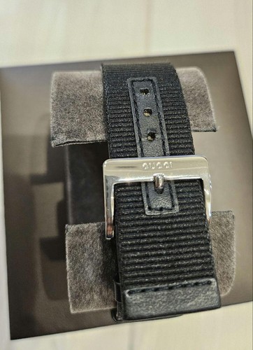 Gucci Quartz 4900L Orologio Donna Quadrato Cinturino Nero Acciaio Inox 