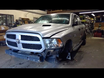 Depósito de refrigerante estilo clásico rueda de 5 orejetas para camioneta Dodge 1500 09-23 1446290 Foto 1 de 4