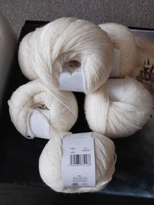 ELEMENTS Magical Merino Wool CREAM X 6 50G Balls FREE POST - Picture 1 of 4