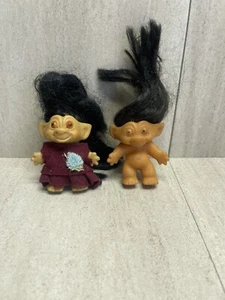 Vintage Trolls 2 Black Hair Original Clothes Hong Kong - Picture 1 of 7