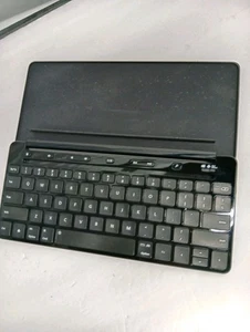 Microsoft Universal Mobile Wired Keyboard for iPad iPhone Android Windows - Picture 1 of 9