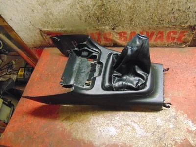 92 93 Mazda MX3 MX-3 OEM consola central transmisión manual palanca de cambios bisel \ Foto 1 de 3
