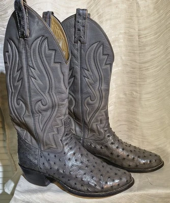 Botas Vaqueras Avestruz Pluma Completa, 8D, Grises Con Bordados Intrincados, Por Sanders Foto 1 de 4