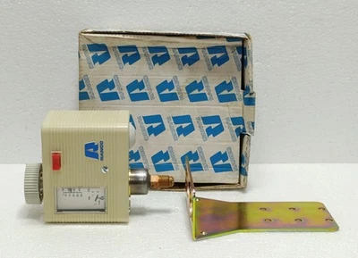 RANCO 016 H6751 / 016-6751 High Pressure Control Manual Reset SPDT 30 Bar - Image 1 of 4