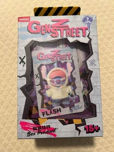 Miniso GEN Z Street Stitch BESTÄTIGT Vinyl Anhänger - BLITZ - Bild 1 von 1