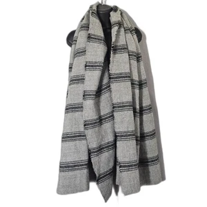 Zara Plaid Blanket Scarf Gray and Black Soft Warm XL Wrap Scarf 28x76 - Picture 1 of 4