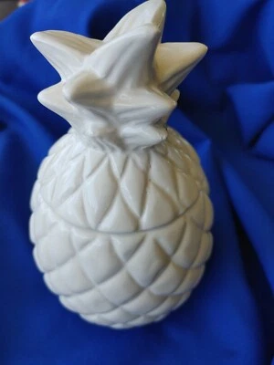 Centro de mesa decorativo de piña de bienvenida de cerámica blanca decoración de exhibición 9" de alto Foto 1 de 2