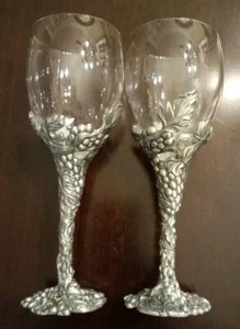 Set of 2 SEAGULL 1994 Wine 8" Glasses PEWTER Signed Etain Zinn Grapes Pattern - Picture 1 of 13