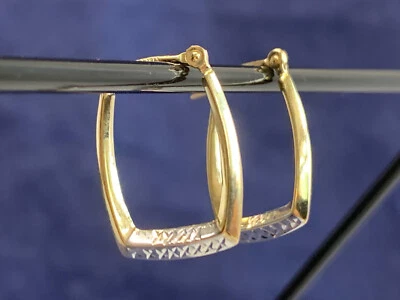 14K Yellow & White Gold Hoop Earrings .84g Fine Jewelry Diamond Cut Leverbacks - Image 1 of 4