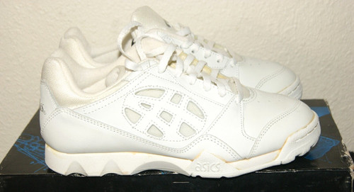 Scarpe da tennis donna Asics Cheer bianche bianche nuove con scatola US 7