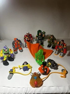 Konvolut 6 Vintage Fisher Price Rescue Heroes Actionfiguren & Zubehör 98-04 - Bild 1 von 18