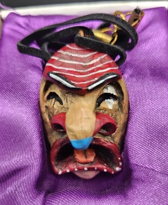 Collana con ciondolo artista Rick J Rowley con cordino in pelle 18" 2003 gioielli "Crazy" - Foto 1 di 4