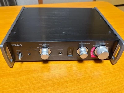 Amplificatore per cuffie TEAC HA-501 con cavo - Immagine 1 di 4