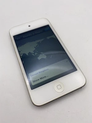 Apple iPod Touch 4th Generation A1367 MP3 Media Player Silver 3.5" Display (8GB) - Image 1 of 4