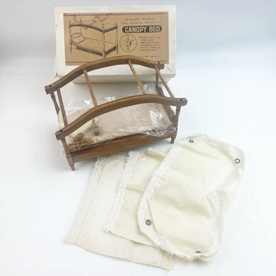 Caja de madera marrón vintage Shackman con dosel cama casa de muñecas miniatura Japón nueva *Leer Foto 1 de 4