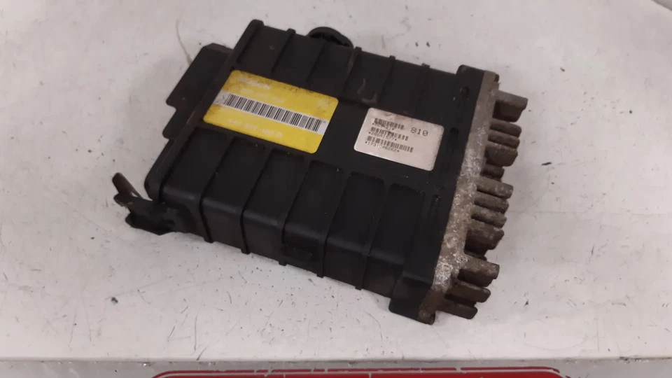 CENTRALINA INIEZIONE VW Golf II (19E) Hatchback 1.8i (RP) 1990 443907403D - Immagine 1 di 1