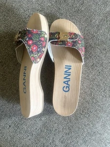 GANNI x Dr. Scholl’s Sandals Womens Size 8 Red & Black Floral Wooden Clogs - Picture 1 of 8