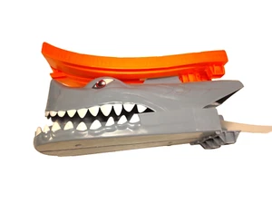 Ultimate Garage Shark Attack - Cabeza de tiburón y mandíbula con pieza de pista - Hotwheels - Imagen 1 de 8