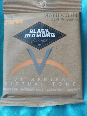 Black Diamond Mandolin Strings, Phosphor Bronze Wound, Medium/Light Gauge, N772 - Image 1 of 2