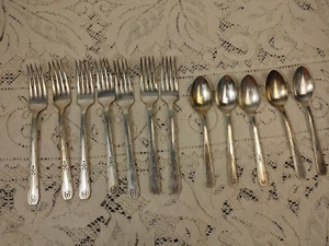 Oneida Community Friendship Medality Tudor Plate Lot of 7 Dinner Forks 5 Spoons - Picture 1 of 15
