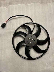 Ventola radiatore raffreddamento motore originale VW Audi Skoda Seat 5Q0959455BL - Foto 1 di 5