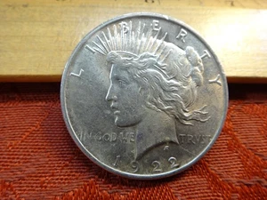 1922 United States Silver Peace Dollar $1 - No Reserve - Free S&H USA - Picture 1 of 3