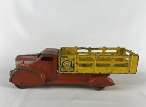 Camión de hielo polar Louis Marx de colección años 30 amarillo rojo juguete de acero prensado - Imagen 1 de 6