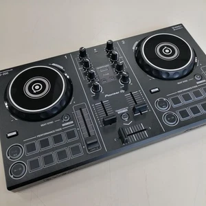 Pioneer DDJ-200 Smart DJ Controller - Picture 1 of 5