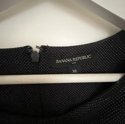 Vestido Banana Republic negro texturizado talla XL sin mangas Foto 1 de 3