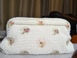 Vintage White Beaded Handbag Lumured Corde Clutch Purse With Embroidered Flowers - Picture 1 of 12
