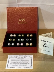 Pendientes KENNETH J LANE KJL Perla Simulada Poste Set de 9 Pares en Caja Original - Imagen 1 de 12