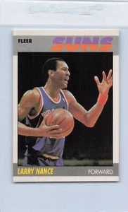 Fleer #78 Larry Nance Suns 1987/88 casi nuevo *1728 - Imagen 1 de 1