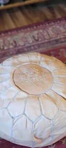 Moroccan natural leather pouf - Picture 1 of 1
