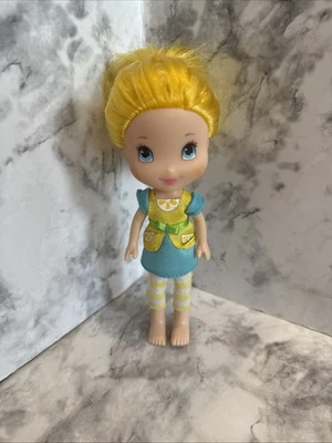 Muñeca Hasbro TCFC RARA Fresa Shortcake Muñeca Berry Deslumbrante LIMÓN MERENGUE 6" Foto 1 de 4