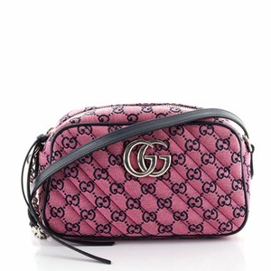 gucci laminated leather small shoulder bolsa