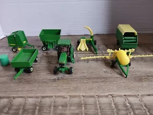 John Deere Traktorausrüstung Heuhof Zubehör 8 Teile Ertl Metall - Bild 1 von 21