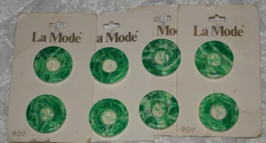 8, Blumenthal & Co., Inc., "La Mode", Green, Round, 7/8" (size36) Buttons - Picture 1 of 2
