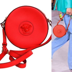 NUEVO $1295 VERSACE RUNWAY Cuero Granulado Rojo LA MEDUSA HEAD LOGO Disco Redondo BOLSO - Imagen 1 de 15