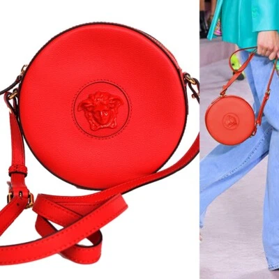 NUEVO $1295 VERSACE RUNWAY Cuero Granulado Rojo LA MEDUSA HEAD LOGO Disco Redondo BOLSO Foto 1 de 4