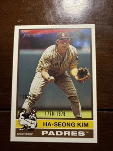 2025 Topps Heritage Ha-Seong Kim Bicentennial 128/200 Padres - Bild 1 von 6