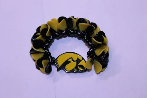 Women's Iowa Hawkeyes NWOT Bracelet (A) Cover