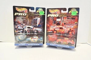 Hot Wheels ELLIOTT & NADEAU Pit Crew with Tool Box Set of 2 - Picture 1 of 8