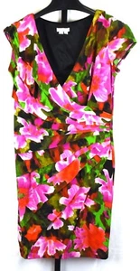 London Times Kleid Größe 14 rosa und grün Blumenmuster VNeck Stufen Flügelärmel Etui - Bild 1 von 2