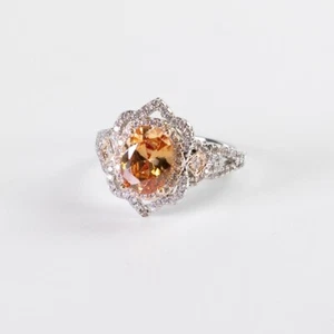 Anillo simulado plata pulida champán y circonita cúbica color claro para ella - Imagen 1 de 5